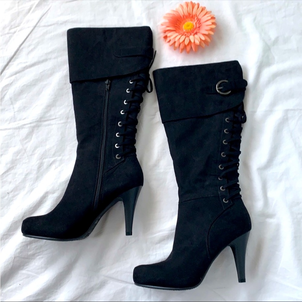 NWOT, Daphne black boot with lace detail, size 6.5